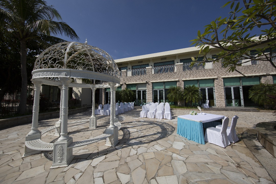 Discovery Bay Recreation Club Limited - Outdoor Terrace